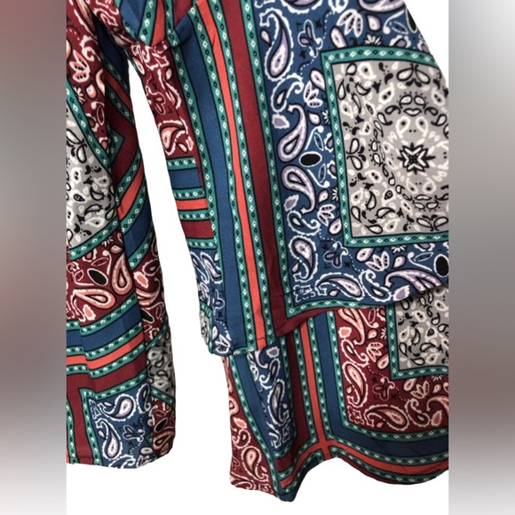 Altar’d State Paisley Printed Button Down Tie Front Top Size Medium - Picture 4 of 8